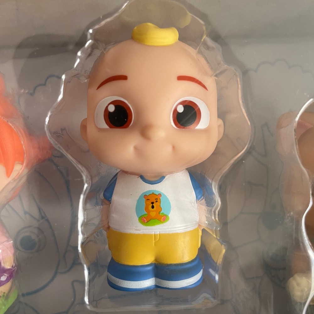 JJ & Family Figure Set - Multicolor - Picture 6 of 8